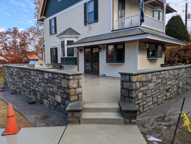 Natural stone porch walls and columns on a Lehigh Valley, PA home