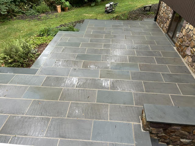Bluestone backyard patio in the Lehigh Valley, PA